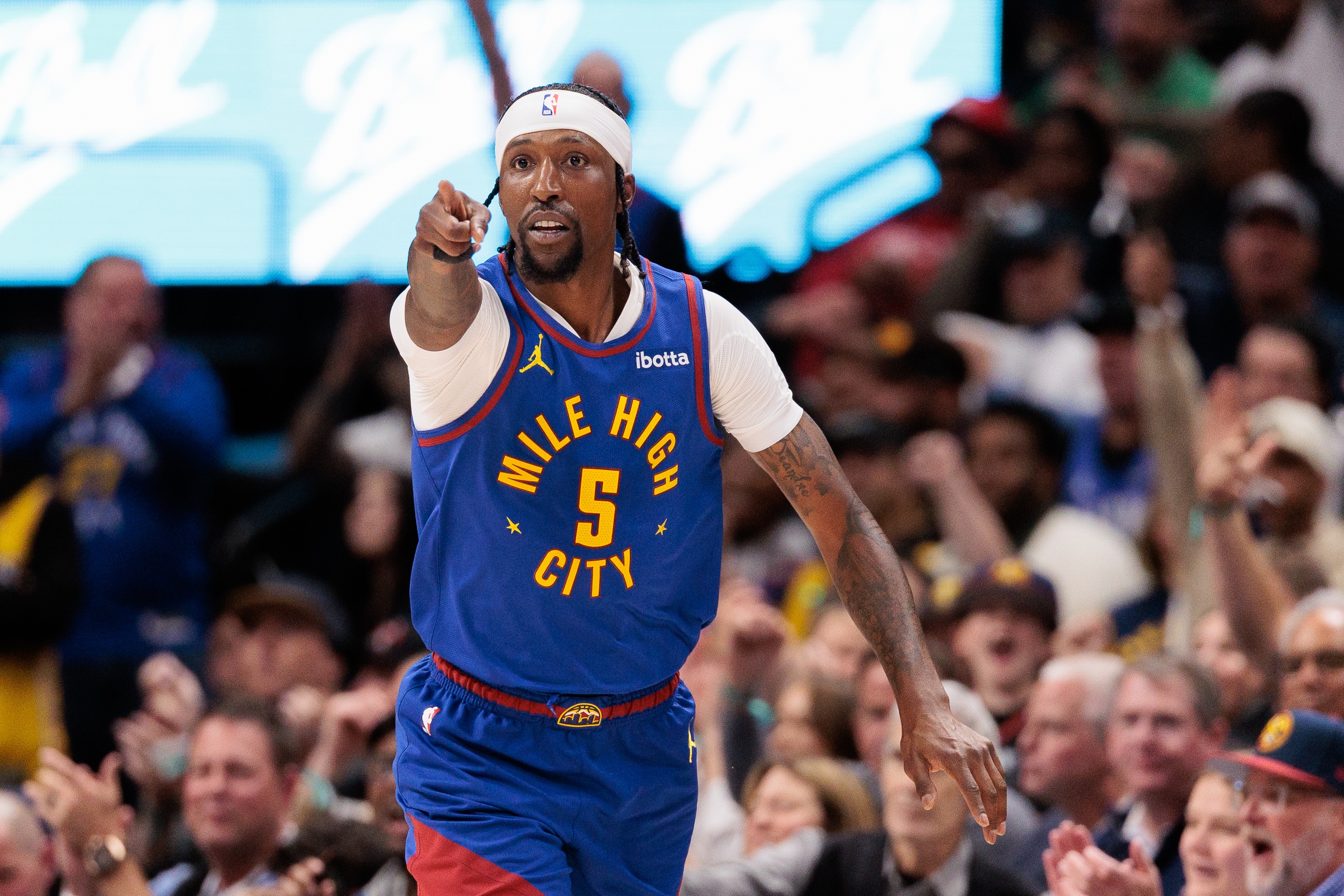 个关键因素, 一支冠军球