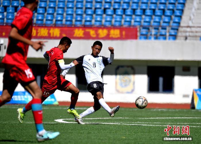 参赛, 年第四届中